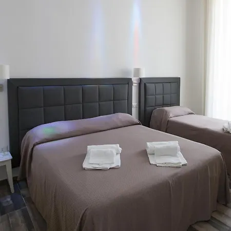 Bed and Breakfast Garibaldi Square 3*