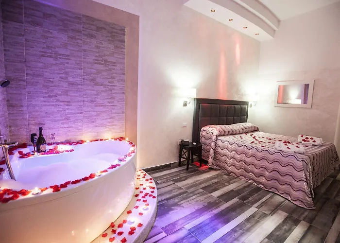 Garibaldi Square 3* Νάπολη