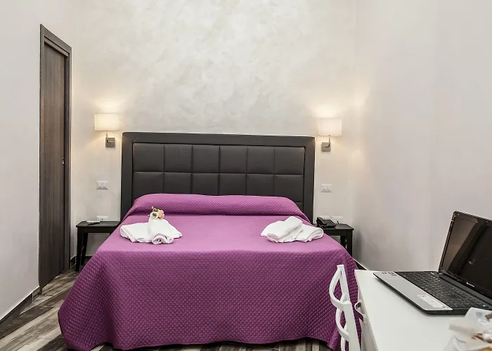 Bed and Breakfast Garibaldi Square Νάπολη