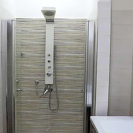 Bed & Breakfast Garibaldi Square 3*