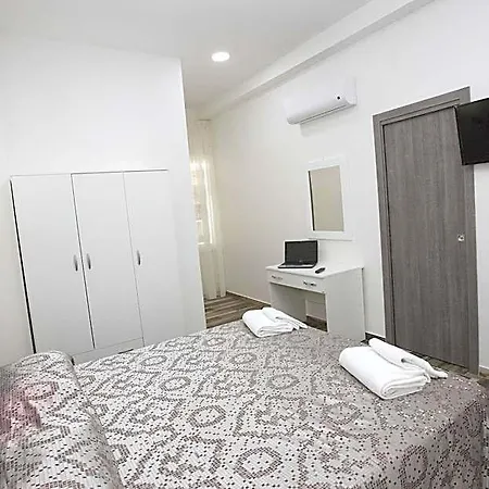 Bed & Breakfast Garibaldi Square Napels