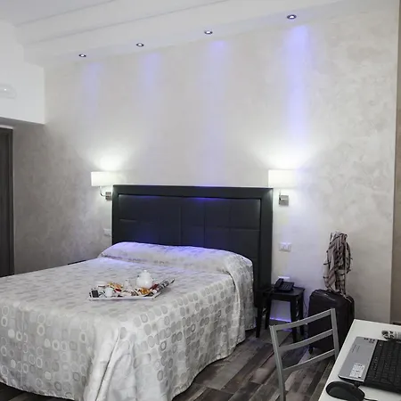 Garibaldi Square Bed & Breakfast 3*