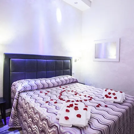 Garibaldi Square ナポリ