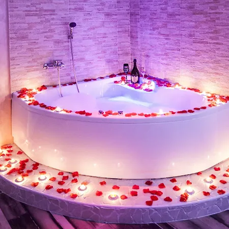 Garibaldi Square 3* ナポリ